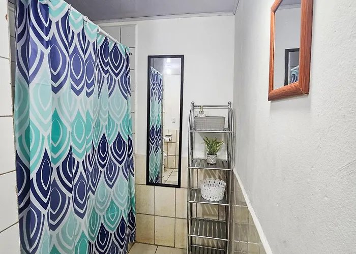 Caprichos Guest house *